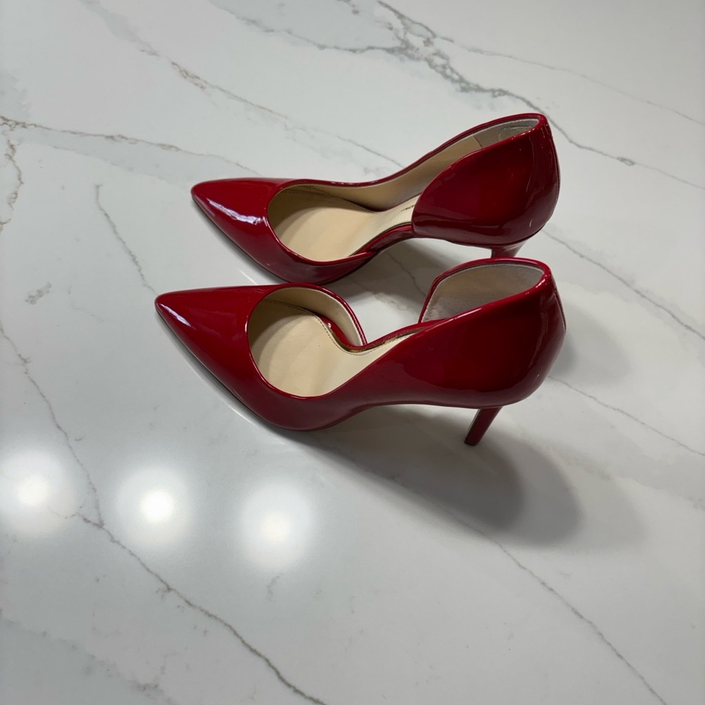 Jessica Simpson open side Bold Red Heels. BEAUTIFUL heels. - Picture 7 of 11